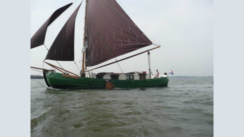 11789-VROUWE_ADRIANA